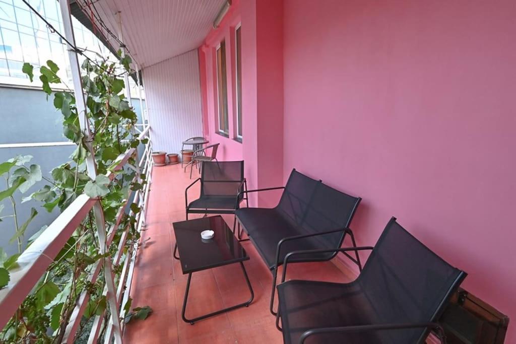 Classic Apt. On Liberty Square Tbilissi Extérieur photo